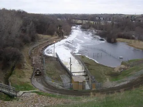 Image of 2009 flood at Jamestown dam, captured by USGS 