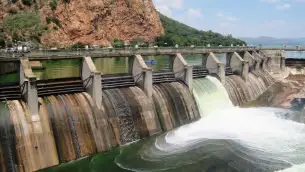 Advancing Dam Safety with AI Streamflow Forecasts